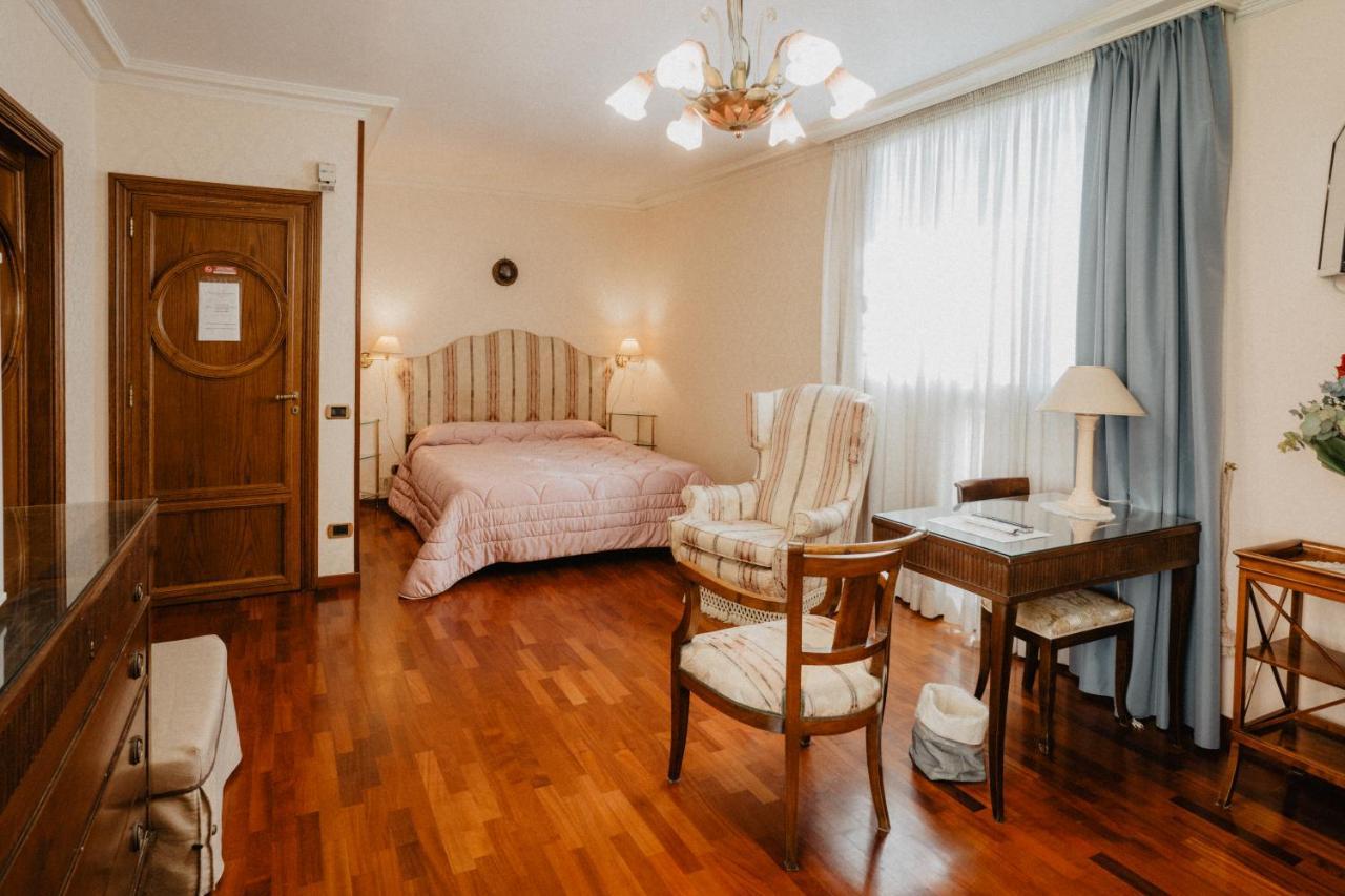 Villa Luigi XVI تارانتو المظهر الخارجي الصورة